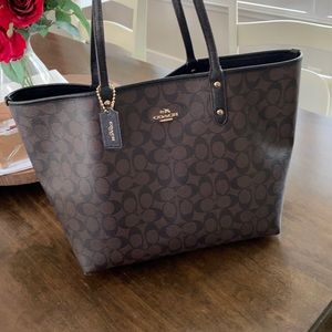 Brown coach tote